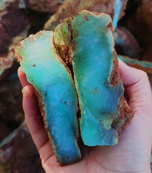 Chrysoprase: A Testament To The Complex Processes That Shape The Earth’s Crust