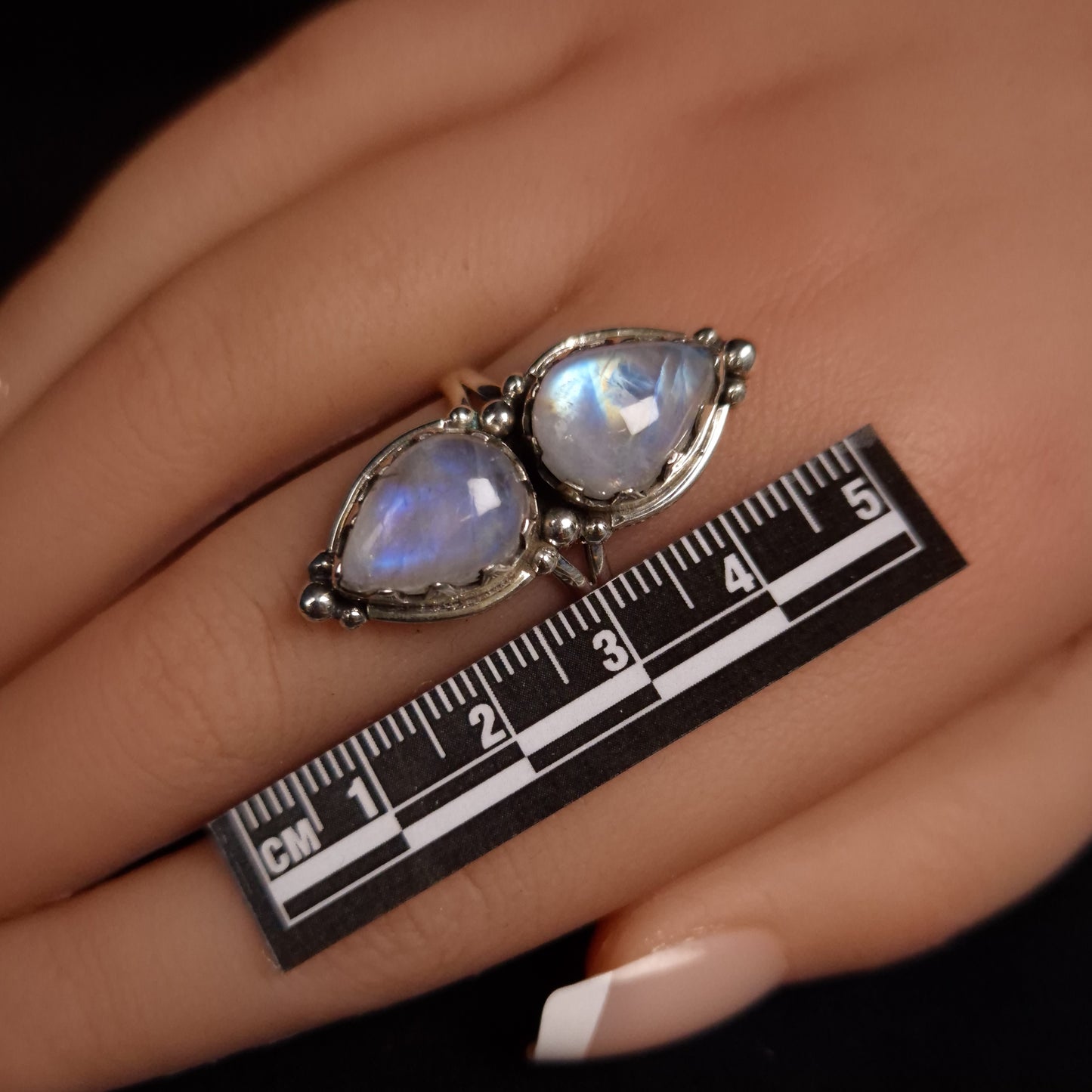 MOONSTONE RING set in STERLING SILVER (SMSR1)