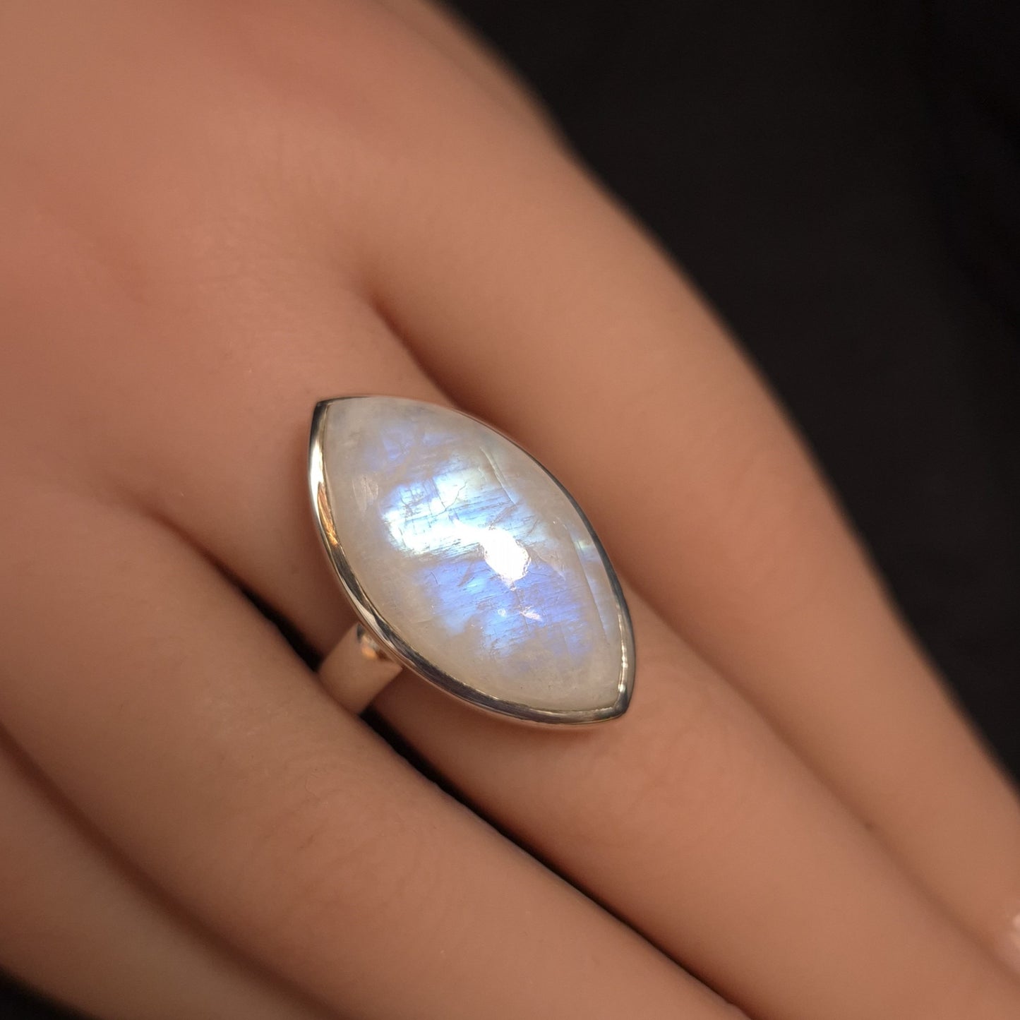 MOONSTONE RING set in STERLING SILVER