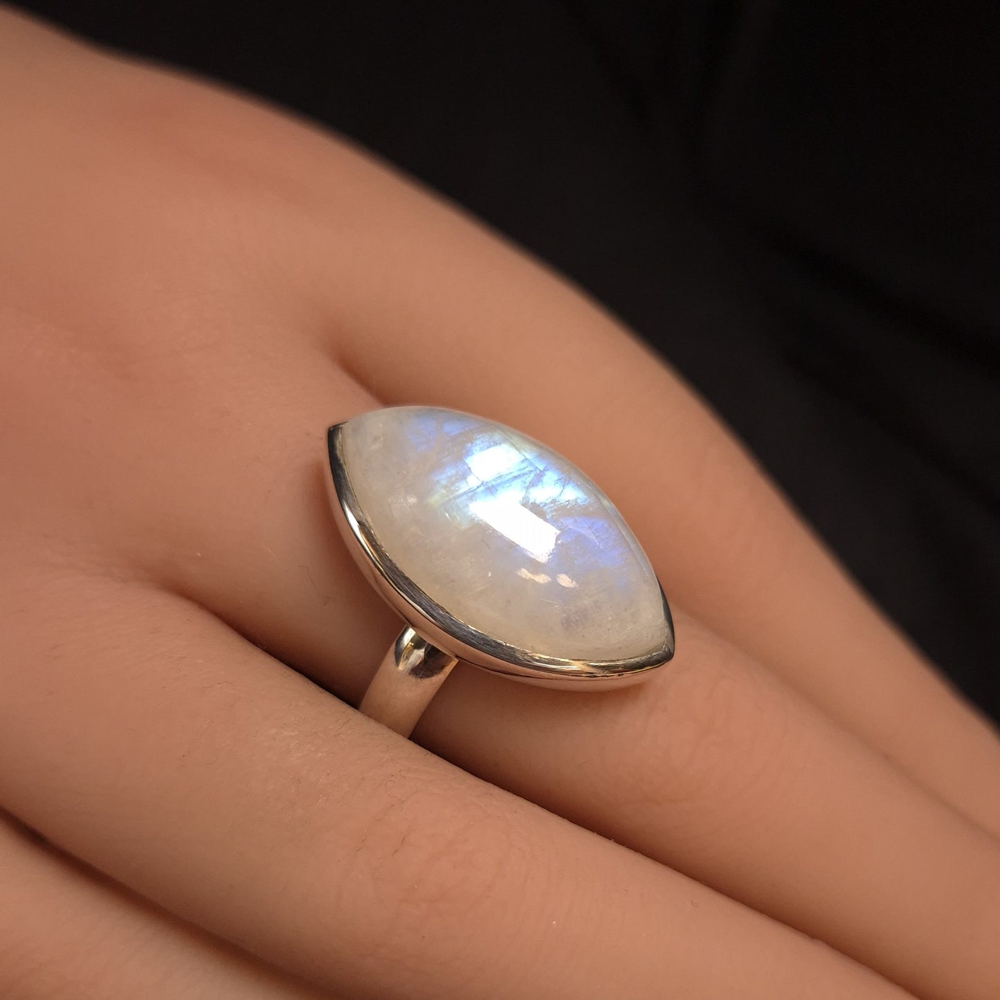 MOONSTONE RING set in STERLING SILVER