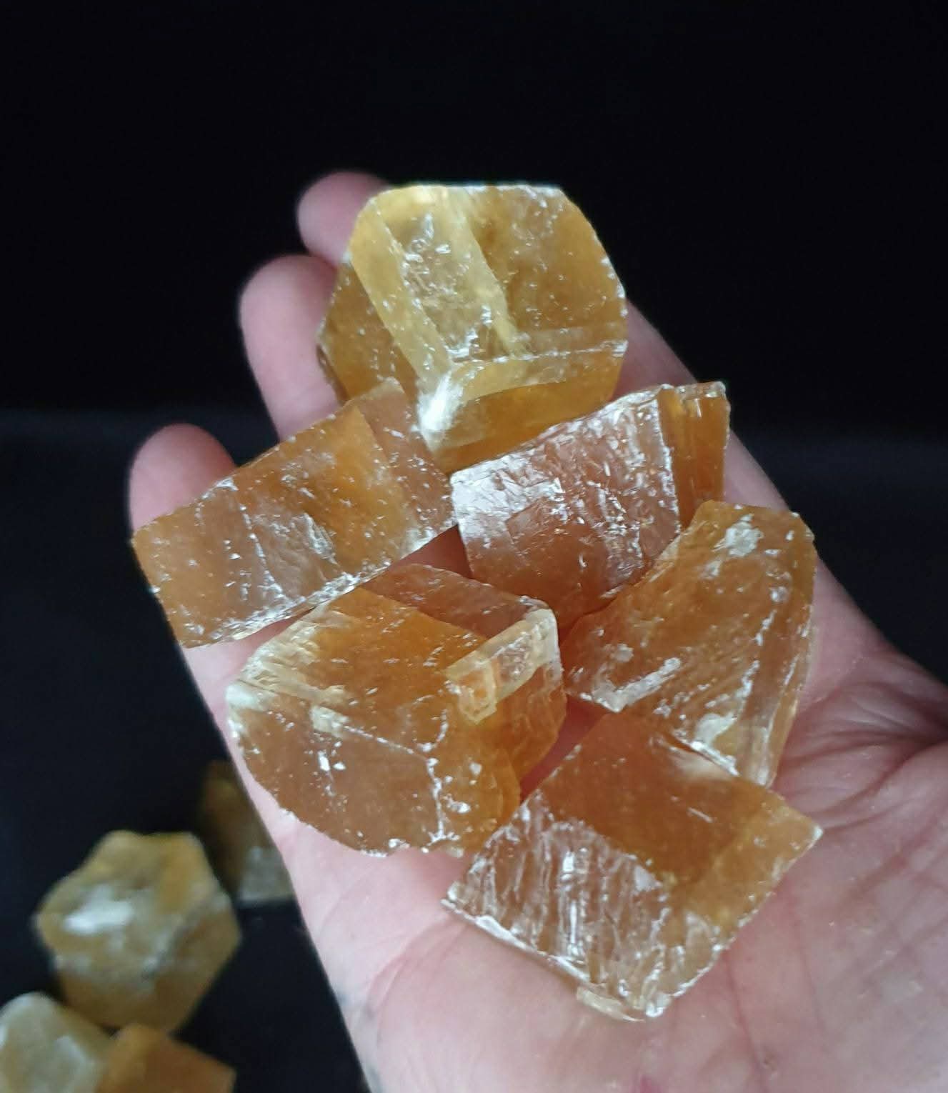 HONEY CALCITE ROUGH