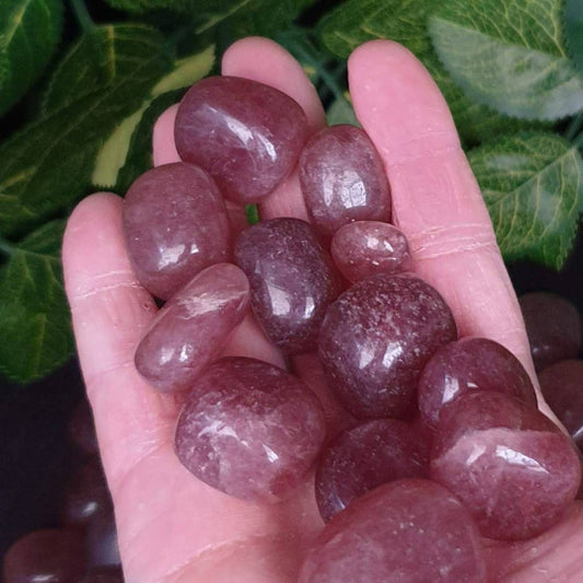 NATURAL STRAWBERRY QUARTZ TUMBLES