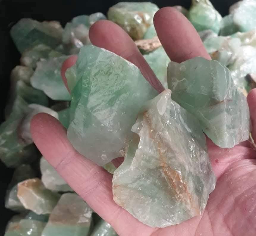EMERALD CALCITE ROUGH