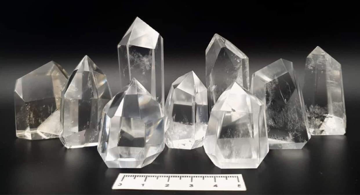 CLEAR QUARTZ POINTS