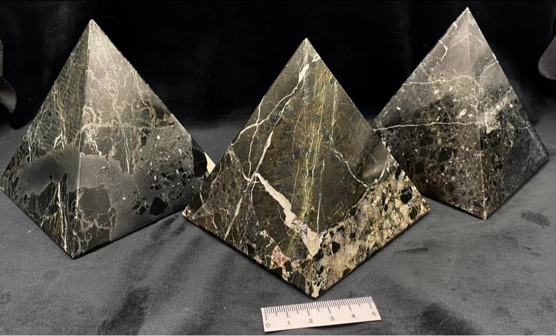 Black Onyx Pyramid