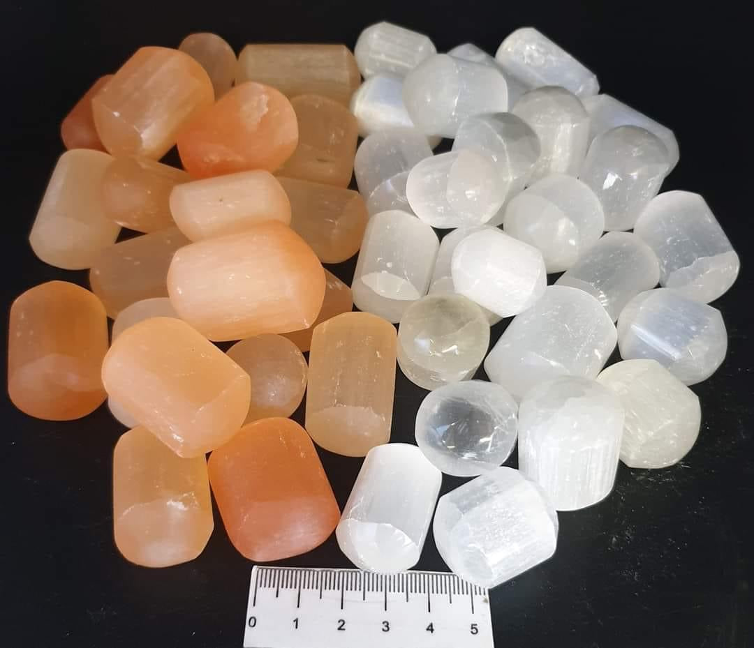 ASSORTED SELENITE TUMBLES PACK