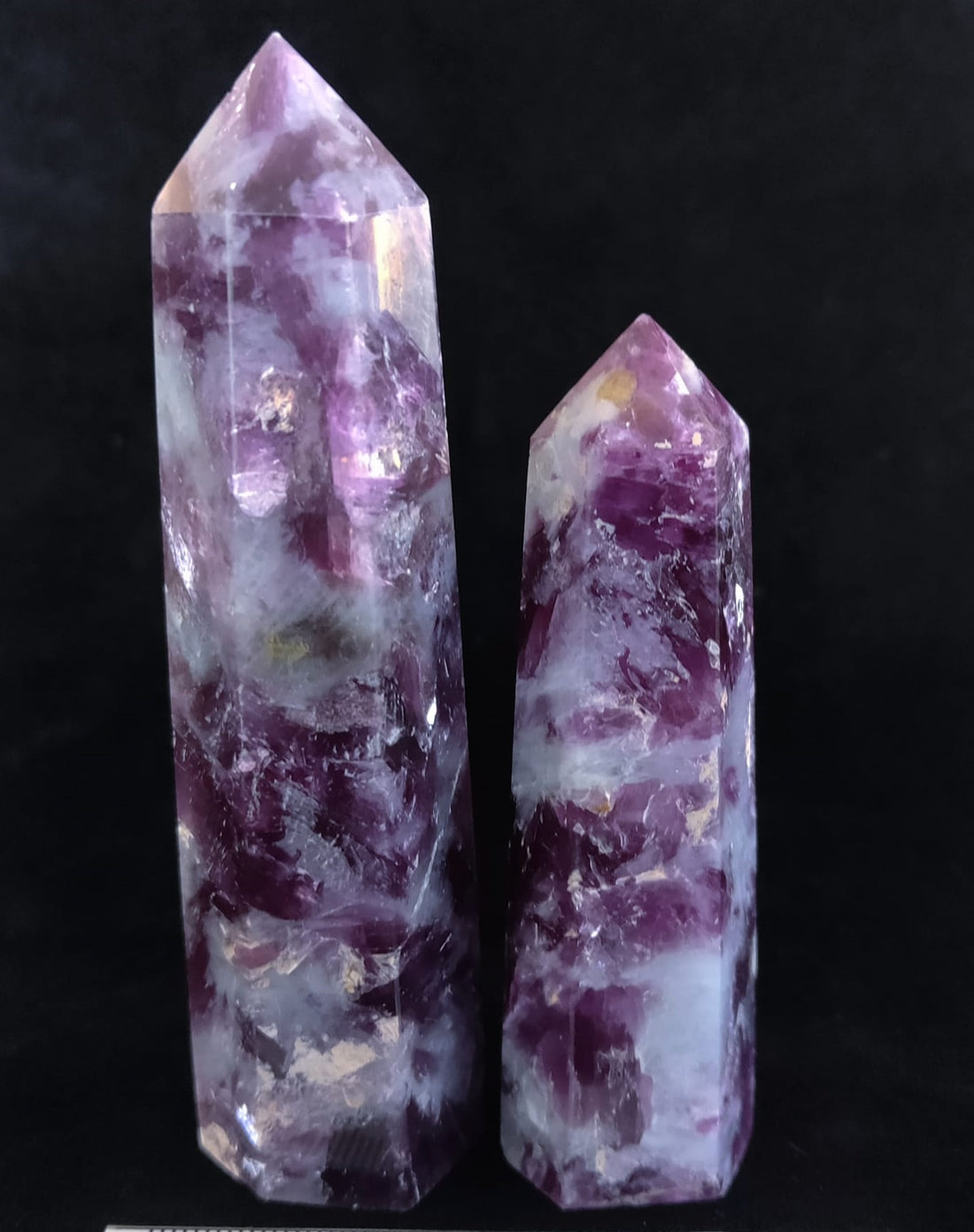 https://www.crystalworldwholesalegroup.com.au/cdn/shop/articles/Lepidolite.jpg?v=1723440559&width=1100