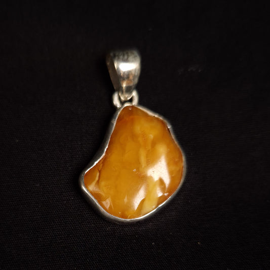 Butterscotch Amber Pendant