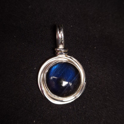 Round Labradorite Pendant