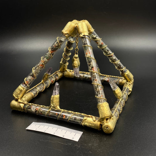 VERA CRUZ METAL PYRAMID