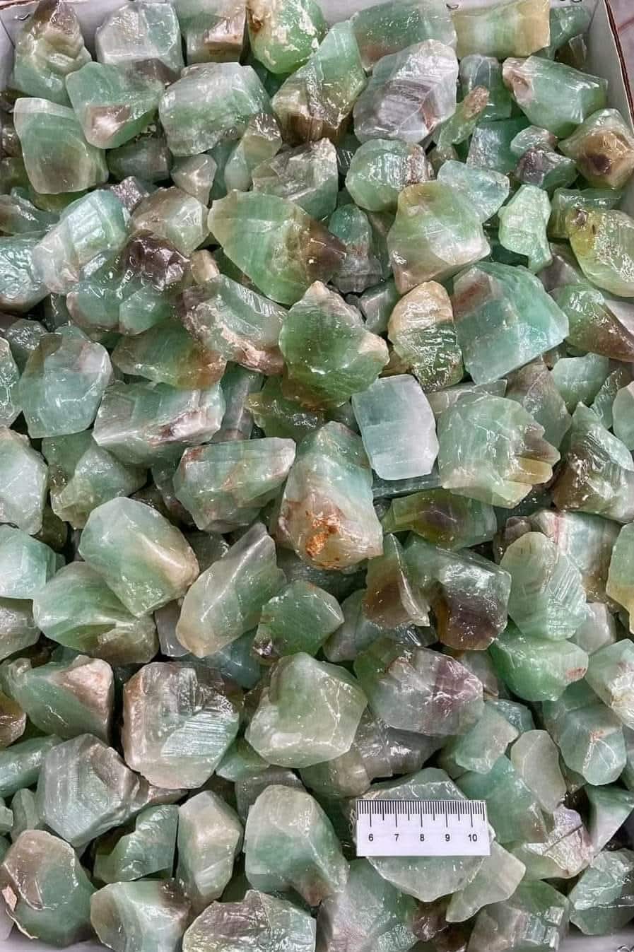 EMERALD CALCITE ROUGH