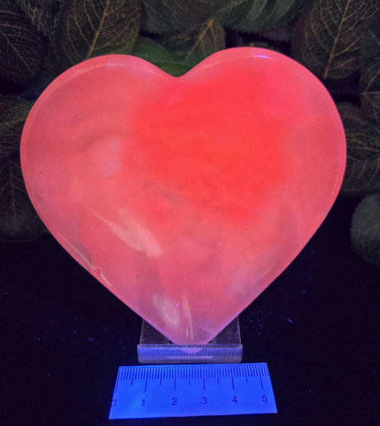 MANGANO CALCITE HEART TRINKET BOWL