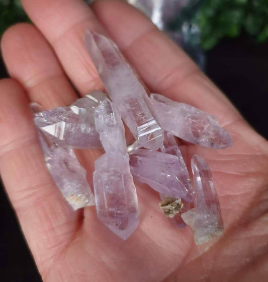 VERA CRUZ AMETHYST POINTS - 100g