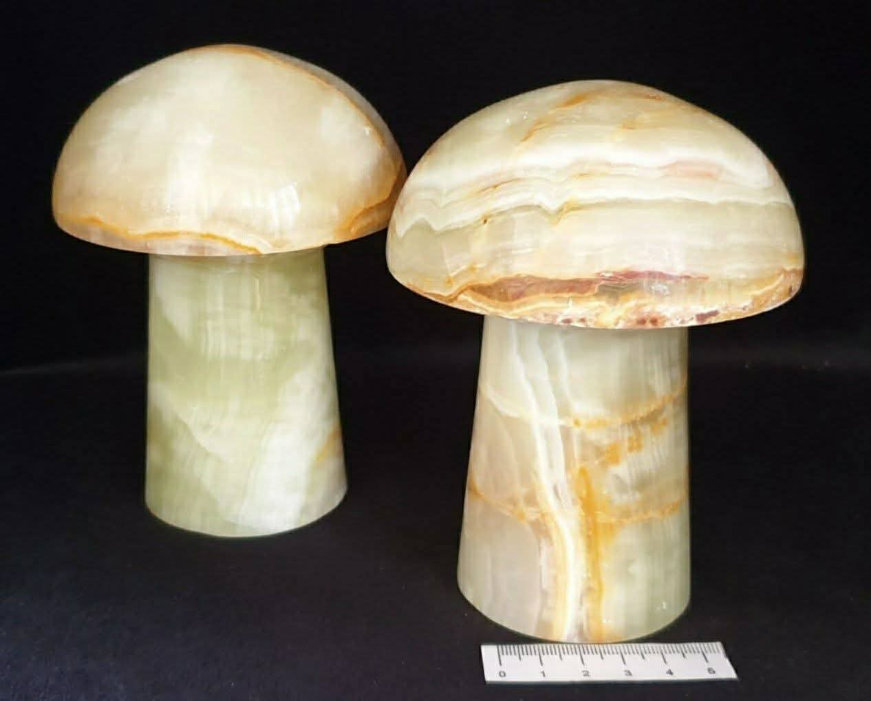 WHITE ONYX MUSHROOM LAMP