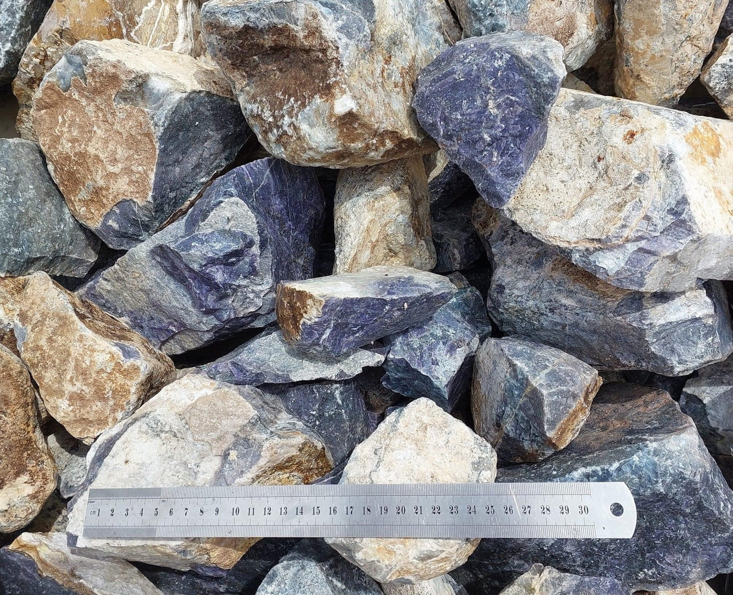Spurrite Rough Rock - 1kg