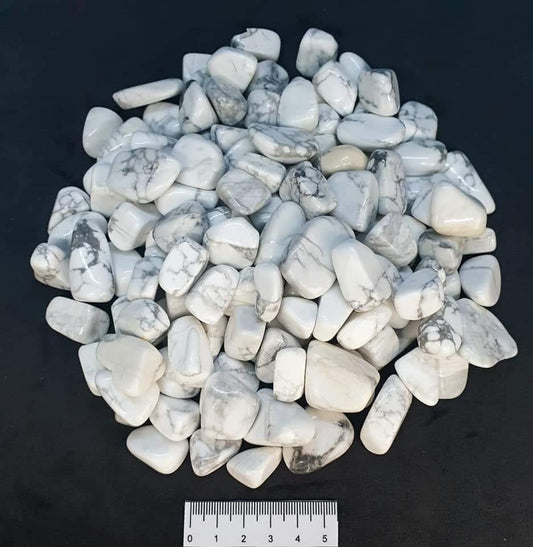 Howlite Tumbles