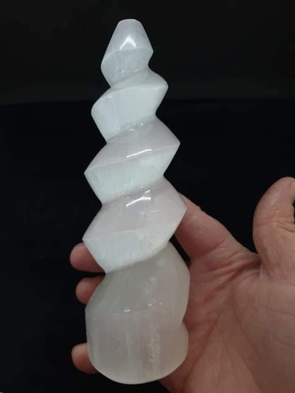 SELENITE SPIRAL TOWER - 15CM